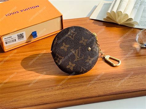 louis vuitton borsa logo tondo|louis vuitton singapore website.